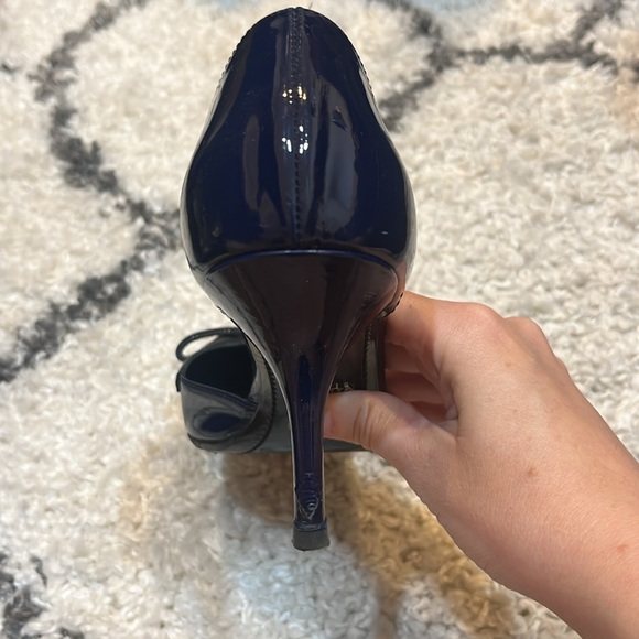 Prada navy heels with black bow, size 39. Some wear throughout - Picture 3 of 4